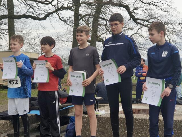 Siegerehrung mit Noah Bouchti | Foto: Eigenes Bild