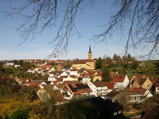 Für alle Mitwanderer eine neue Perspektive auf den Ort | Foto: WandernGabyErich