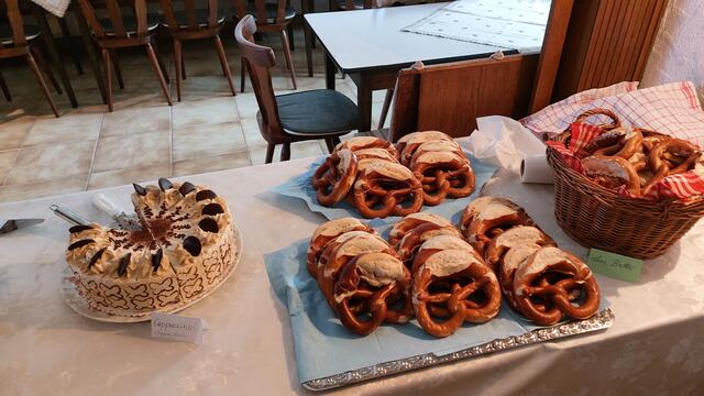 Es gibt auch Butterbrezeln | Foto: Elfriede Baier 