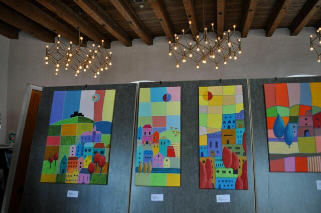 Und es gibt ganz verschiedene Kunstrichtungen zu sehen. | Foto: Daniela Somers