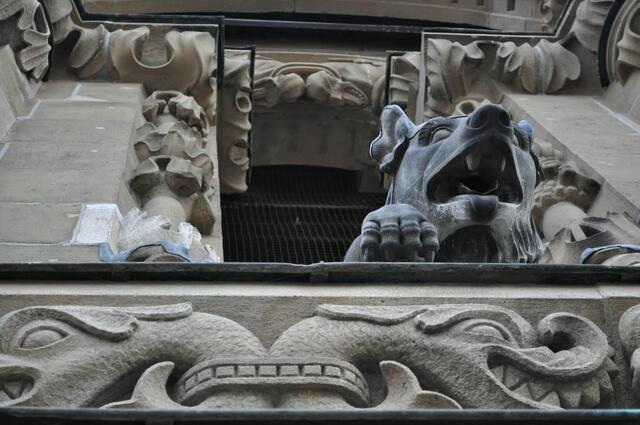 Tierköpfe und Symbolhafte Figuren. | Foto: Daniela Somers