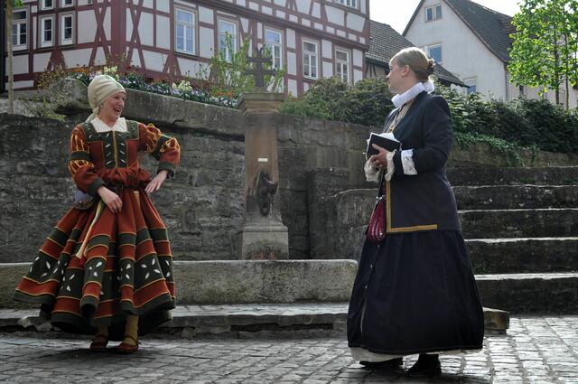 Die Ansichten der Frauen gehen hier weit ausseinander. | Foto: Daniela Somers