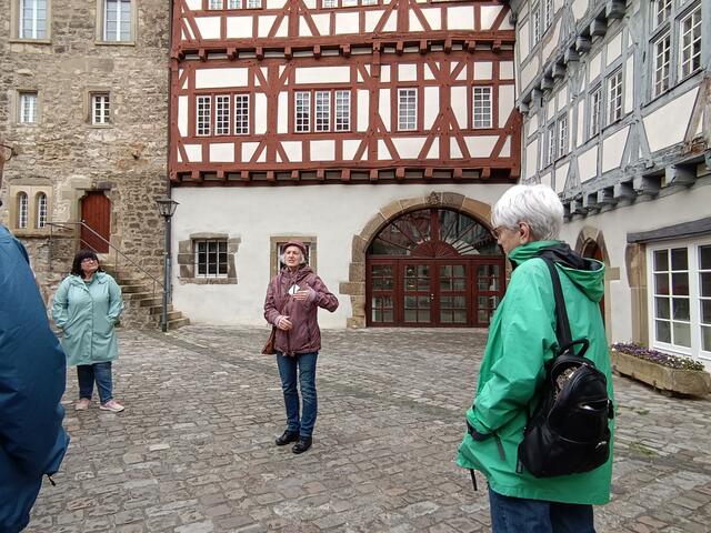 unsere sehr kompetente Stadtführerin | Foto: Eigene Bilder TB