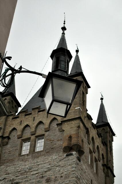 Auch diese Laternen sieht man überall in Wimpfen. | Foto: Daniela Somers