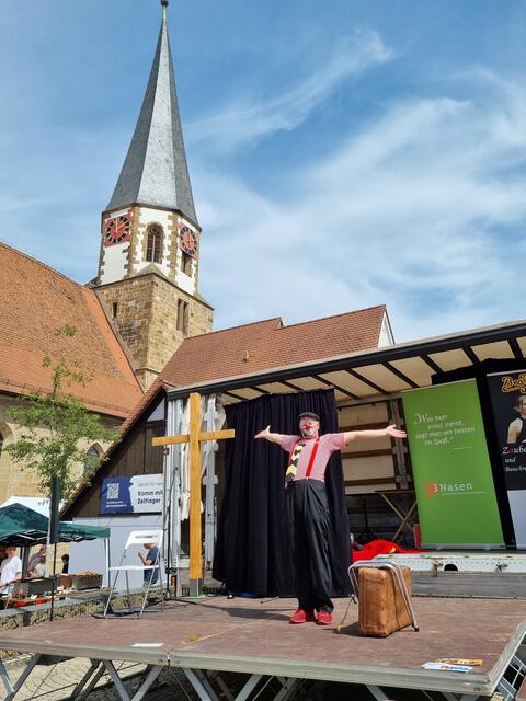 Mr. Kläuschen, der Clown, brachte die Kinder beim 1. Mai Familientag Brackenheim zum Lachen. | Foto: Jochen Baral