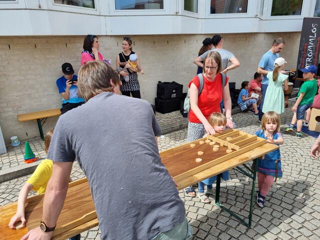 Die Kinder freuten sich über verschiedene Spielstationen beim Familientag der Apis Brackenheim. | Foto: Jochen Baral