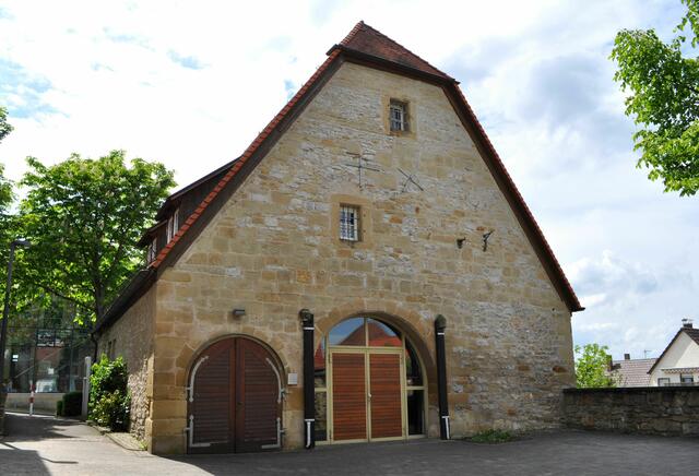 Die alte Pfarrscheuer. Heute gehört sie dem Gesangverein Eintracht Neckarwestheim und dient als Vereinsheim. | Foto: Daniela Somers