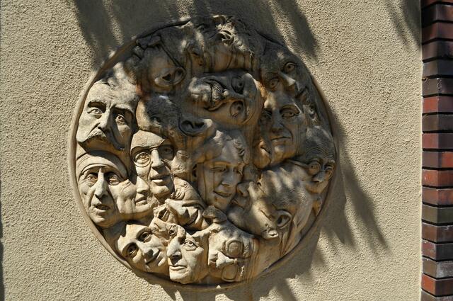 Bekannte Persönlichkeiten. Man muss sich hier wirklich Zeit nehmen. | Foto: Daniela Somers