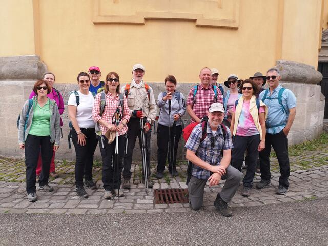 Gruppenbild mit Wanderführer | Foto: Jürgen Pachwald