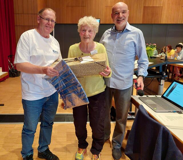 Die Leiterin der Gymnastikgruppe Ursula Urban wurde ganz herzlich als Beirätin verabschiedet. Schon 31 Jahre ist Ursel im Kneipp-Verein tätig und hoffentlich noch viele schöne Jahre. | Foto: Foto privat