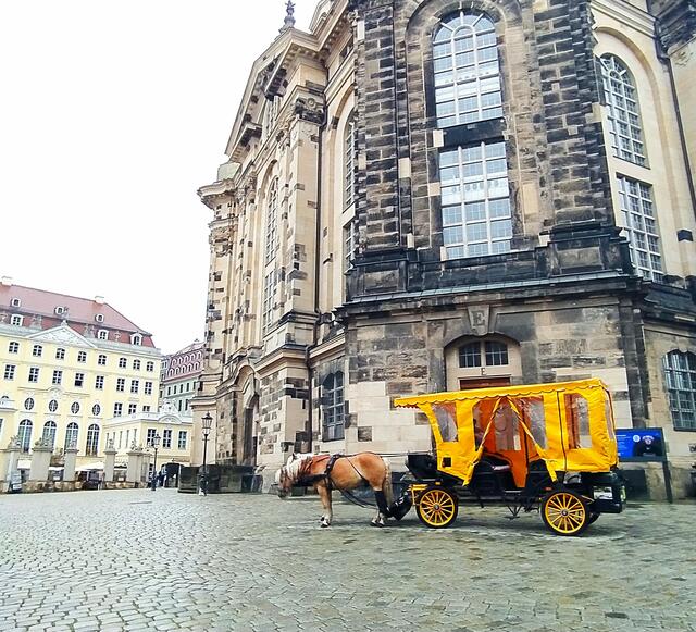 Kutsche vor der Frauenkirche | Foto: sigischlottke