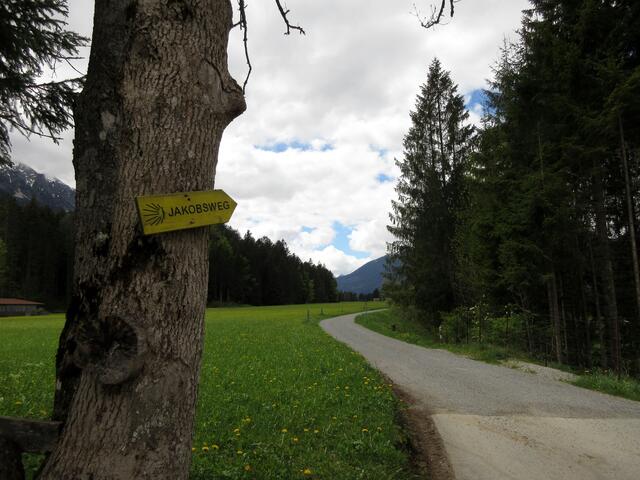 Der Lechweg ist auch Jakobsweg | Foto: WandernGabyErich