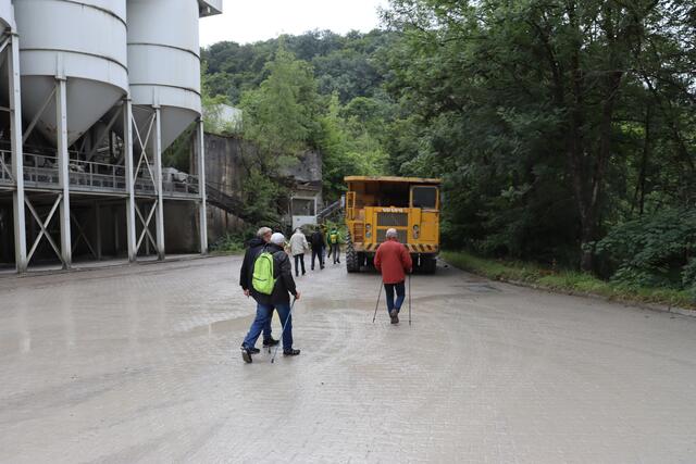 Wanderung durch den Steinbruch in Berlichingen | Foto: Marga Specht