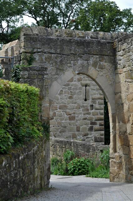 Angreifer mussten hier damit rechnen von oben angegriffen und mit heißem Wasser verbrüht zu werden. | Foto: Daniela Somers