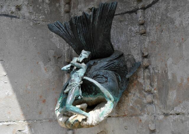 Der Jonasbrunnen. Bronzewasserspeier vom Bildhauer Dieter Läpple | Foto: Daniela Somers