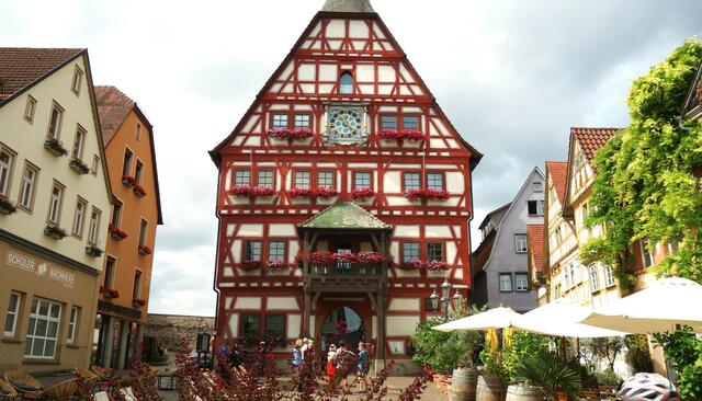 Das repräsentative Fachwerk - Rathaus von Besigheim von 1459. | Foto: Isolde Reitz
