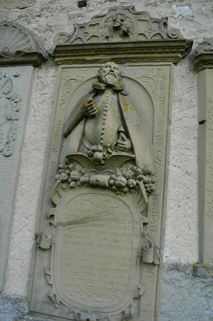 Verschiedene historische Grabsteine und Epitaphe | Foto: Daniela Somers
