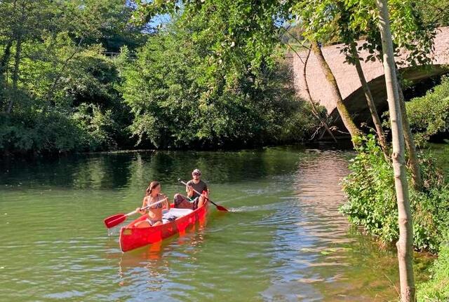 Die Natur ganz besonders idyllisch erleben alle, die auf der Jagst unterwegs sind. | Foto: Yvonne Tscherwitschke