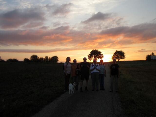 Gleich nach dem Sonnenaufgang wurde es schnell und merklich wärmer | Foto: WandernGabyErich