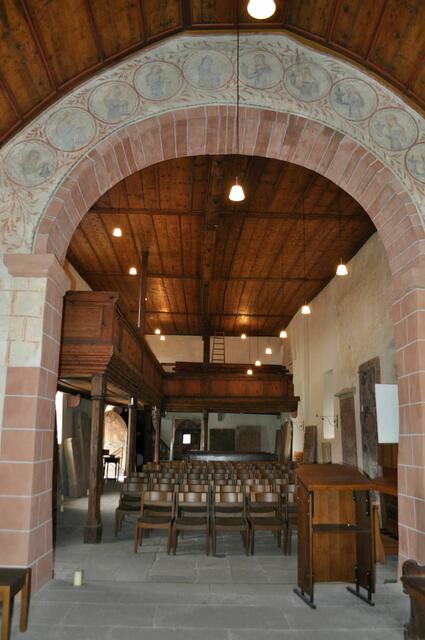 Das Innere der Kirche. Blick vom Chor ins Langhaus | Foto: Daniela Somers
