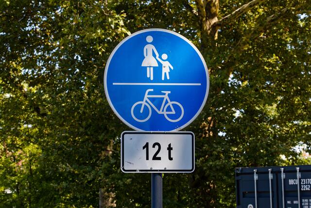dieses Brücklein haben wir vorsichtshalber hintereinander mit viel Abstand überquert 😉 | Foto: WKY