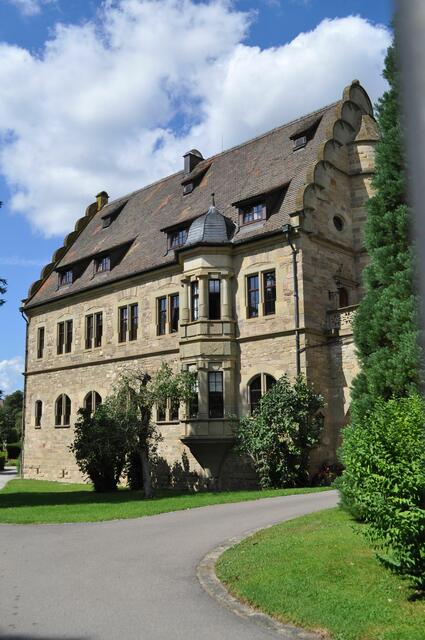 Wahrscheinlich die große Scheuer des Schlosses beim Torhaus. | Foto: Daniela Somers