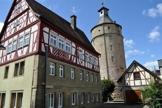 Fachwerk und Turm. Man fühlt sich in der Zeit zurück versetzt. | Foto: Daniela Somers