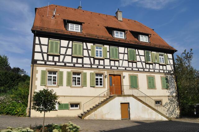 Das ehemalige Wohnhaus des Schäfers wurde in ein Mehrfamilienwohnhaus umgebaut. | Foto: Daniela Somers