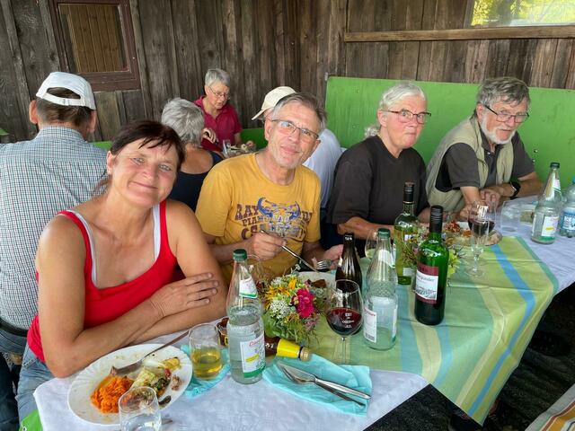 Gutes Essen und Trinken - was will man mehr! | Foto: Isolde Reitz