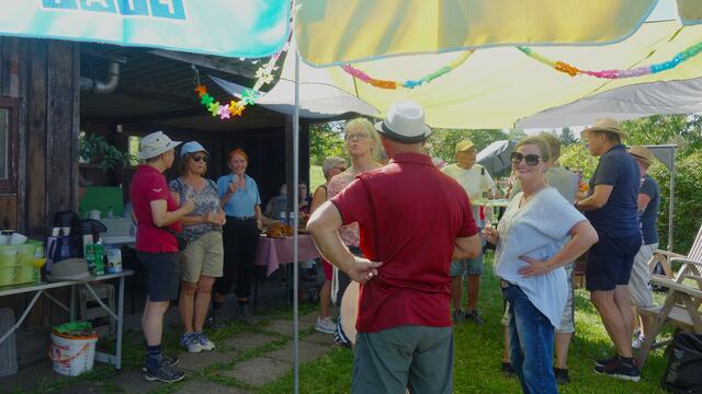 Kurze Ansprache und Info über den Tagesablauf.   | Foto: Isolde Reitz