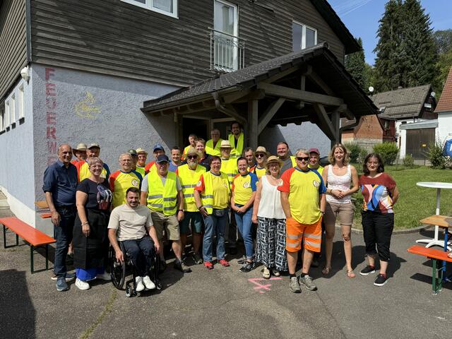 Helfer und Ortschaftsrat Wüstenrot bei der LIDL Deutschlandtour in Stangenbach | Foto: Isabell Huber MdL