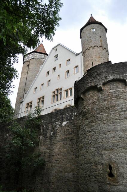 Burg mit Schlossteil und Befestigungsanlage. | Foto: Daniela Somers