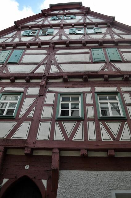 Ackerbürgerhaus von 1500. Erbaut in der mit der Technik der Verzapfung. Damals hat man nachhaltig und langanhaltend gebaut. Ob unsere modernen Häuser in 500 Jahren wohl auch noch stehen? | Foto: Daniela Somers