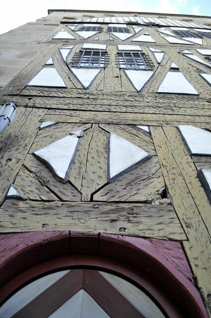 Ein paar Treppen kann man hochsteigen. Aber Besichtigen kann man den Turm nur Sonntags im Rahmen eines Museumsbesuchs. | Foto: Daniela Somers