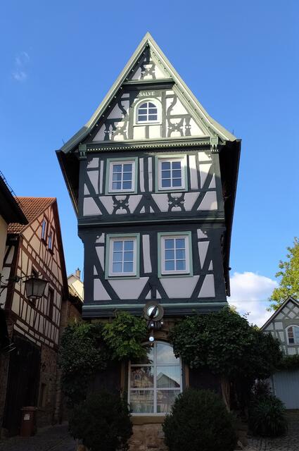 Hier muss man natürlich unbedingt vorbeilaufen.  | Foto: sigischlottke