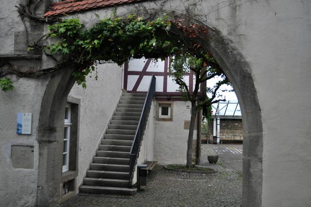 Torbogen bei der Schule am Steinhaus. | Foto: Daniela Somers