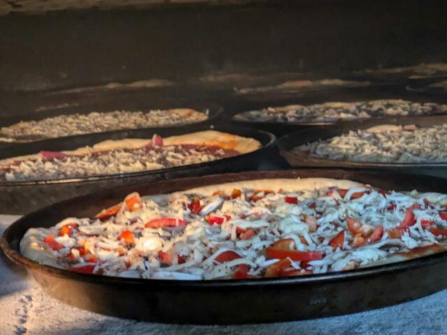 Pizza rein | Foto: Landfrauen Grantschen
