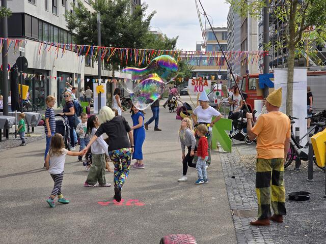 Seifenblasenkünstler | Foto: Heidrun Rosenberger