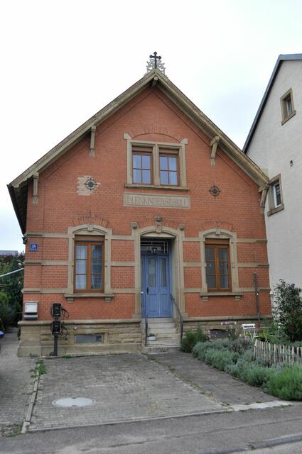 Dieses Gebäude war früher die Kleinkinderschule. | Foto: Daniela Somers