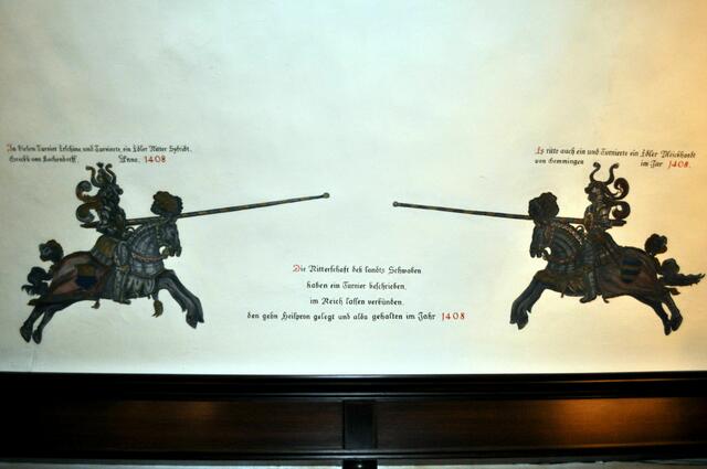 An der Wand sieht man ein Ritterturnier zwischen dem Edlen Ritter Syfriedt Greckh von Kochendorf mit einem Edlen von Gemmingen. | Foto: Daniela Somers