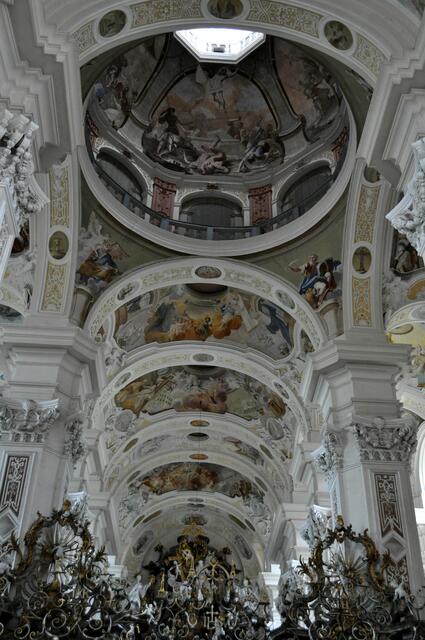 Die Kuppel und Deckengemälde der Kirche | Foto: Daniela Somers