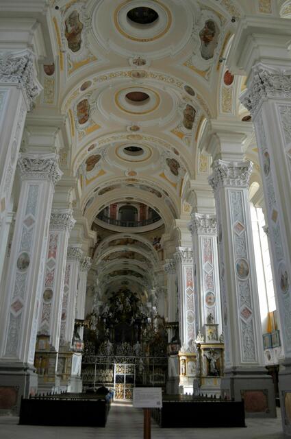 Der erste Blick ins Kirchenschiff. | Foto: Daniela Somers