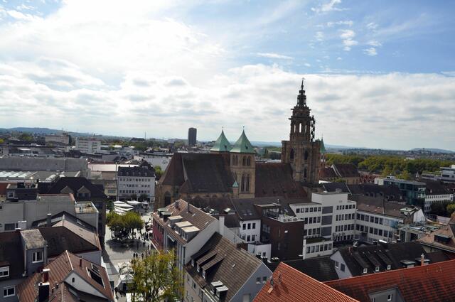 In 40 Meter Höhe über Heilbronn mit Blick auf die Kilianskirche | Foto: Daniela Somers
