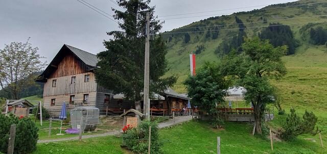 Tag 1: Trinkpause in der Mittelalp | Foto: privat Sibylle Tröber