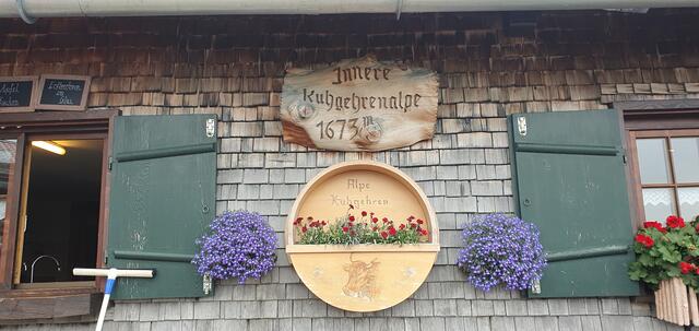 Tag 2: die kleine gemütliche Kuhgehrenalpe mit leckerem Speiseangebot | Foto: privat Sibylle Tröber