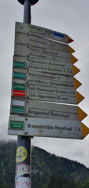 Tag 3: Schilderwald ... könnte man auch mal wieder drüber wischen ... grins | Foto: privat Sibylle Tröber