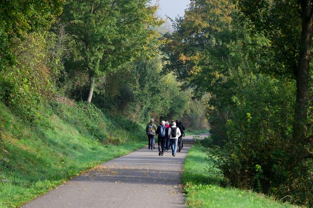 Am Kocher entlang führt der Weg.
 | Foto: Michael Harmsen