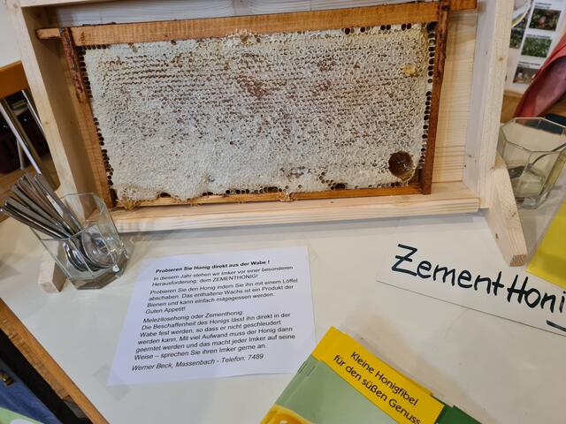 Zementhonig - schmeckt außergewöhnlich - gut | Foto: Hilde Mayer