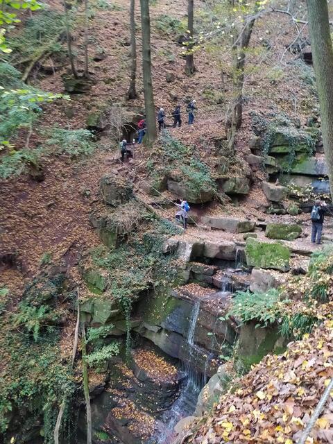 Eine tolle Landschaft - diese Mischung aus Fels und Wald.  | Foto: sigischlottke