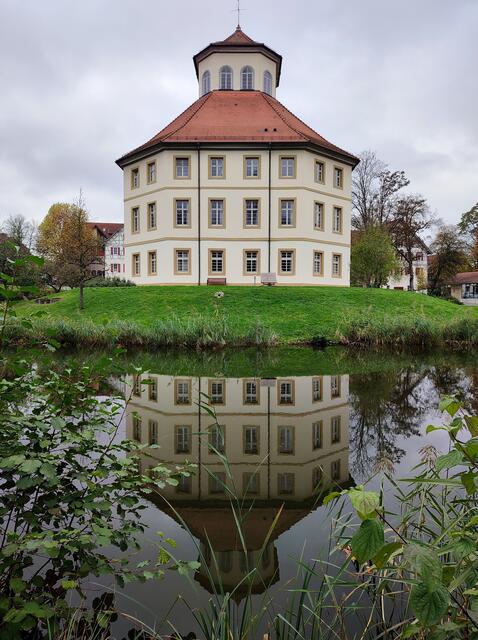 Blick der Fotografin auf das Wasserschloss Oppenweiler. | Foto: Aurelia Kling